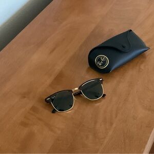 Ray-Ban Clubmaster Classic Sunglasses Polished Tortoise On Gold Green lens